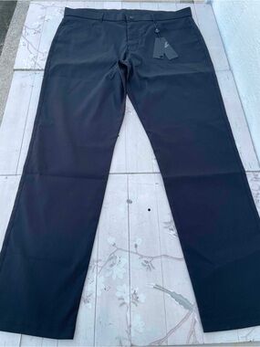 Greyson Men's Black Straight pants